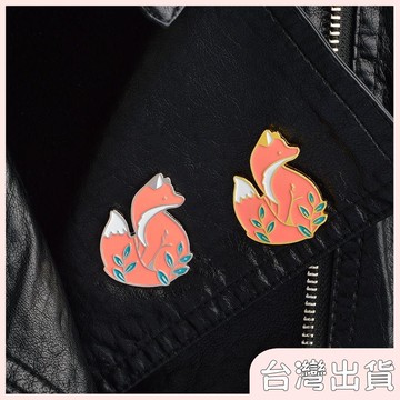 ✨臺灣出貨✨【飾飾如意】創意可愛動物紅狐狸琺琅合金胸針   個性可愛紅狐狸衣領胸針徽章