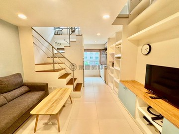 俠客朝外挑高一室廁所有窗戶｜新竹縣竹北市縣政二路