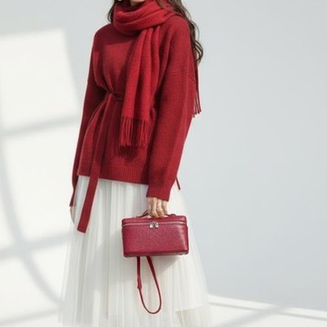 【M2nd】輕旅必備鴕鳥皮隨身包(T9387A)