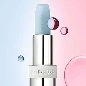 熱銷🩵【PRADA】【專屬刻字】經典潤唇膏 #U001莫測藍｜獨家享禮袋｜ 訂製刻字禮｜生日禮物