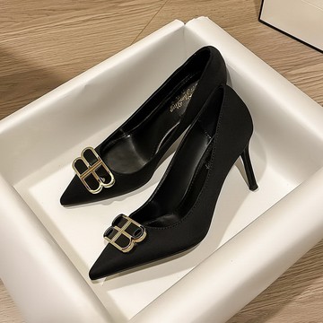 VIVILIAN尖頭方扣細跟高跟鞋(三種高度可選)