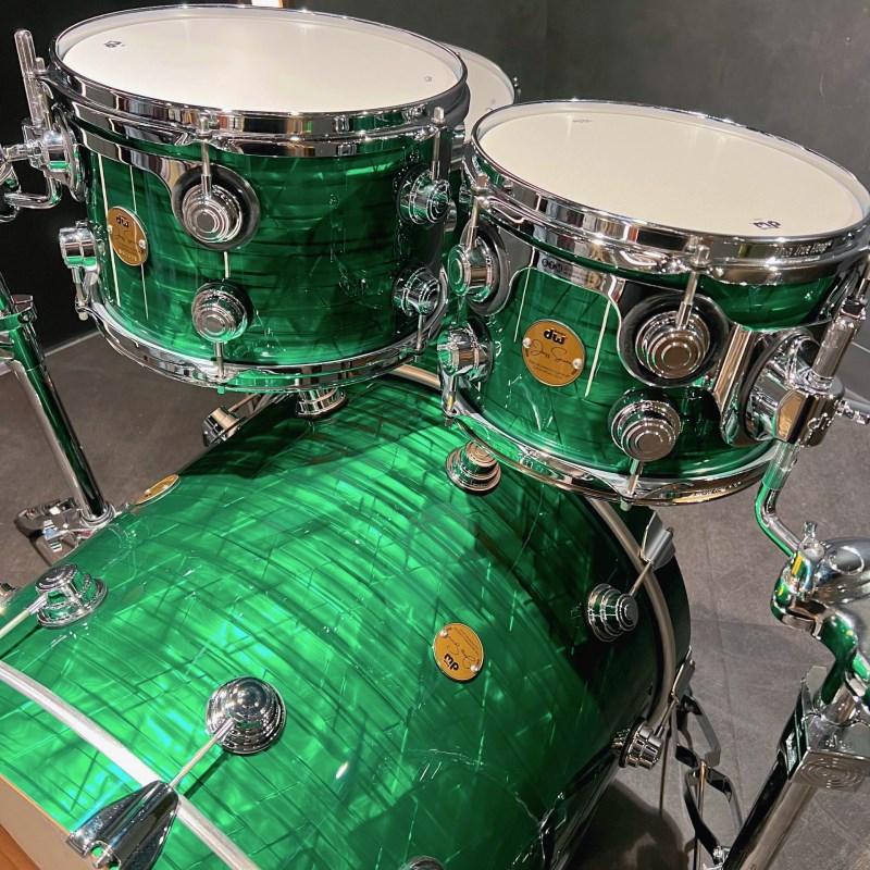 dw Jazz Series 4pc Drum Kit BD22,FT16,TT12