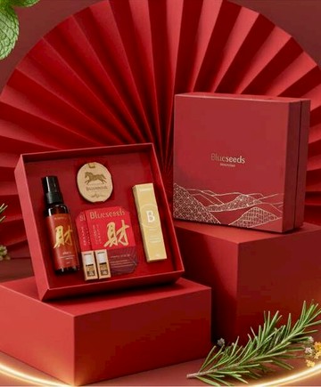 【預購】財富金銀花禮盒 (財富精油噴霧100ml+財富滾珠精油2mlx2+金銀花護手霜30ml+馬年擴香片)