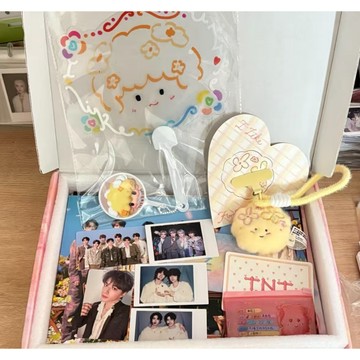 🔒正版全套 TNT時代少年團 六周年 貴陽演唱會 愛你愛我 寫真套裝 小卡 拍立得 團卡 馬嘉祺 丁程鑫 劉耀文 宋亞軒