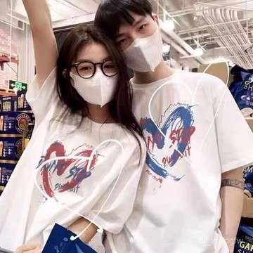 情侶裝 夏季上衣 純棉短袖 T恤男女 休閒上衣 半袖T恤 小眾設計上衣 百搭短袖 印花T恤 寬鬆上衣 男女T恤 韓版上衣