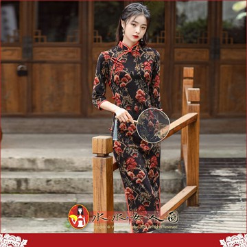 妃貂絨七分袖長旗袍 中國風立領側八扣改良高雅氣質日常修身洋裝～秋冬復古旗袍風～貴妃(紅色)。水水女人國