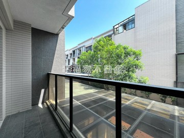 甜甜價｜星月灣朝南傳統車墅｜台南市南區萬年路
