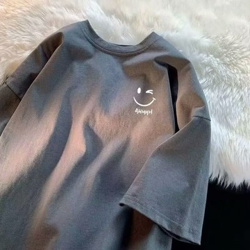 臺灣出貨M-8XL 韓版笑臉短袖T恤男 大尺碼男裝 簡約休閒寬鬆上衣 圓領 夏季五分袖衣服 加大尺碼男生短t 上衣短袖