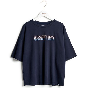 SOMETHING｜女裝｜經典三色LOGO短袖T恤