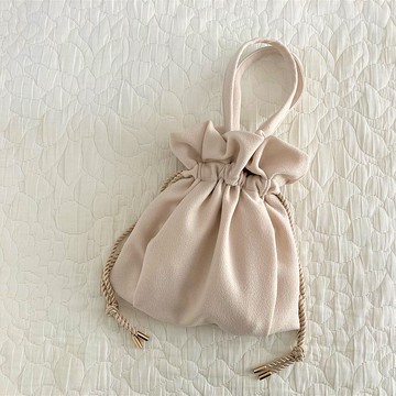 Crepe Amundsen Tuck 抽繩迷你手袋 Milk Beige