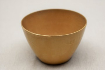 杯子：白色漆、朱紅色漆