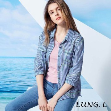 LUNG.L林佳樺 藍白條紋拼接印花輕薄棉質七分袖女裝襯衫 LW16A