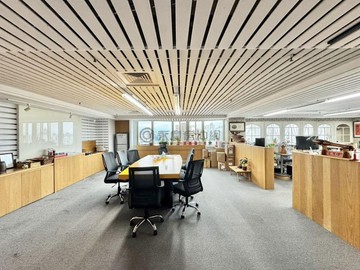 東大企業大樓~市場獨家文華高中旁企業商辦附雙車位｜台中市西屯區重慶路