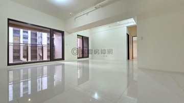 ⭐亞灣三多⭐崑庭敦峰3房*獨立平車* ｜高雄市前鎮區一心二路