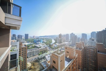 耘翠首次景觀宅釋出！山河景觀2+1房雙平車｜高雄市鼓山區美術東四路