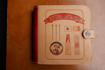【春豬工具書】醫藥書 Harui First Aid Tools