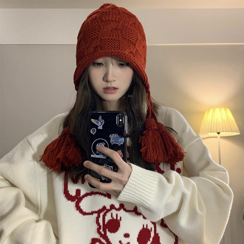 ★毎年大人気★【CHANEL】ふわふわラムの耳当て付ニットキャップ ☆毎年大人気☆【CHANEL】ふわふわラムの耳当て付ニットキャップ