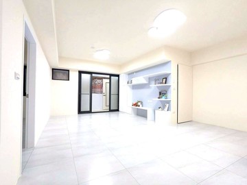 環亞大鎮新穎3房休旅車位	｜台中市大雅區雅環路三段