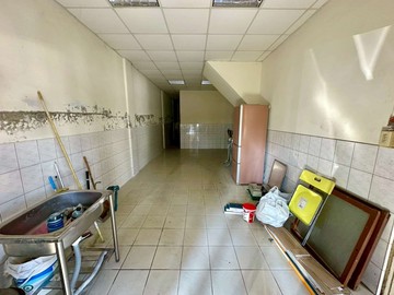 正自由路20米.朝南透店｜台中市西區自由路一段