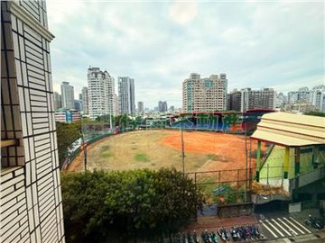 五期名宅萬壽公園絕美視野~使用67坪4房+雙車｜台中市西區大進街
