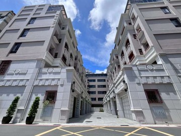 優秀賞｜鳳山核心地段 × 優質百坪電梯雙車墅｜高雄市鳳山區新樂街