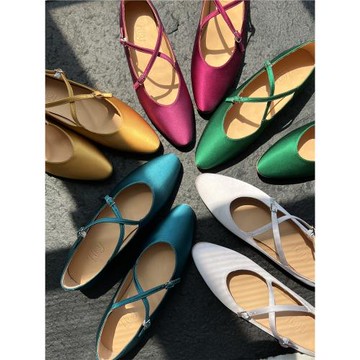 老七家 真絲2025新交叉帶法式瑪麗珍銀色芭蕾單鞋女奶奶鞋平底