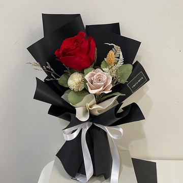 永生厄瓜玫瑰 情人節 生日花束 告白花束 畢業花束 七夕花束