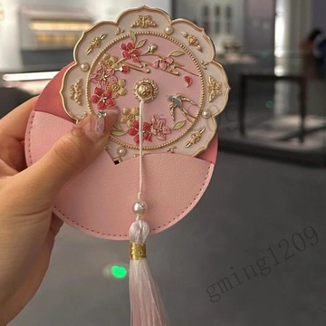 【故宮文創】新款化妝鏡 梳妝鏡 便攜手持鏡 桃花中式設計 隨身小鏡子 旅遊禮品 迷你鏡子 禮物 免運