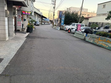 中科旁臨路便宜透天孝親別墅｜台中市西屯區安林路