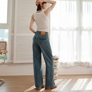 OB嚴選中大尺碼-視覺細-5KG．彈力高腰直筒顯瘦牛仔褲《BA7790》