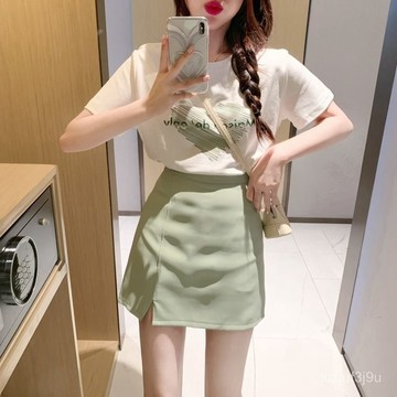 【桃園出貨🔥】夏季新款甜美清新減齡套裝女寬鬆棉質印花T恤+糖果色開叉高腰短裙