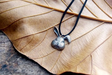 兔子造型項鍊 (硫化處理)
