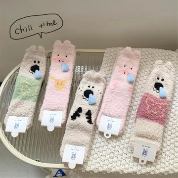 加厚保暖珊瑚絨襪子女卡通中筒襪月子襪潮流韓版柔軟家居地板襪