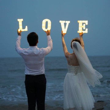 夜景攝影道具love字母夜景燈道具婚紗攝影外景海景旅拍攝影道新品