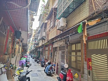 瑞豐國中二聖商圈欠修理便宜活巷透天｜高雄市前鎮區瑞北路