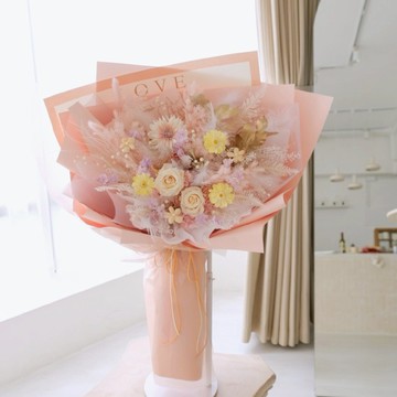 【閒暇人花藝設計】光的溫度 陪伴的光 永生花束 / 情人節禮物 生日禮物 結婚禮物