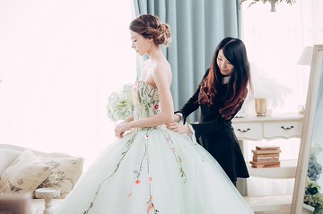 立體藤蔓雕花馬甲雕塑華麗夢幻婚紗 蘋果綠