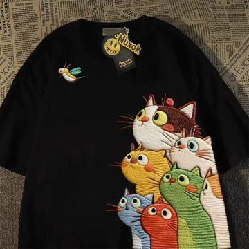 日系可愛卡通刺繡棉質短袖衫仿刺繡貓咪印花T卹男女夏寬鬆短袖情侶裝ins風休閒上衣 品質刺繡貓咪短袖T卹 R6