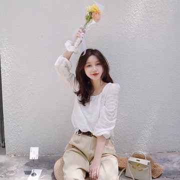 2024秋初戀純白色甜美法式度假方領肌理泡泡七分袖短上衣雪紡衫女