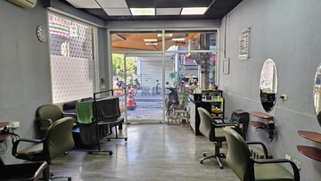 三民區科工館邊間電梯透天精華店面｜高雄市三民區永年街