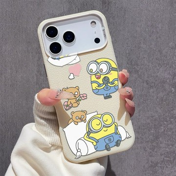 可愛小黃人 適用iPhone17promax手機殼 蘋果16柔軟親膚15plus大孔14皮紋13軟殼12/11保護殼