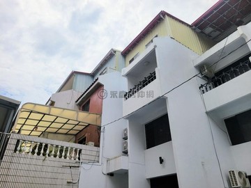 衛道中學旁│車庫別墅│近水湳經貿│鄰14期重劃區｜台中市北屯區平德路