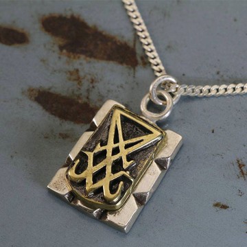 吊墜項鍊騎自行車的人