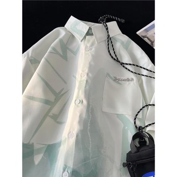 冰絲漸變短袖襯衫男夏季薄款寬松休閑半袖襯衣青少年高街潮牌外套