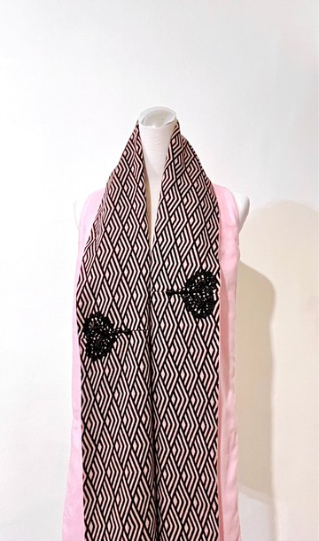 純手作/黑色菱格幾何圖騰愛心蕾絲粉紅色羊毛毛料圍巾披肩