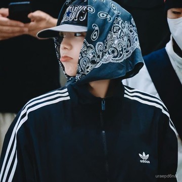 【臺灣出貨】韓國權誌龍頭巾BIGBANG衕款髮帶圍巾男女士潮街舞嘻哈多用方巾 鄉村風頭巾 頭巾gd gd頭巾 嘻哈頭巾