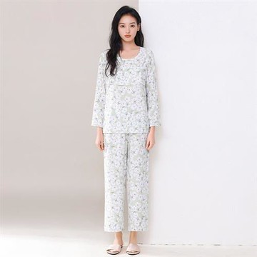 【韓國K.W.】現貨韓國棉稠高質感波浪淡綠花造型家居套裝睡衣