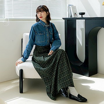 OB大尺碼-復古格紋保暖磨毛腰鬆緊壓褶傘襬長裙