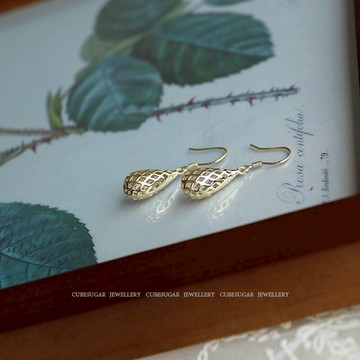 用料扎實通體925純銀鏤空水滴耳勾氣質復古高級感法式小眾耳環1入