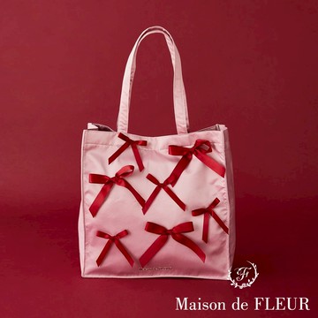 Maison de FLEUR 浪漫蝴蝶結絲帶配飾方形手提袋(08000215000)